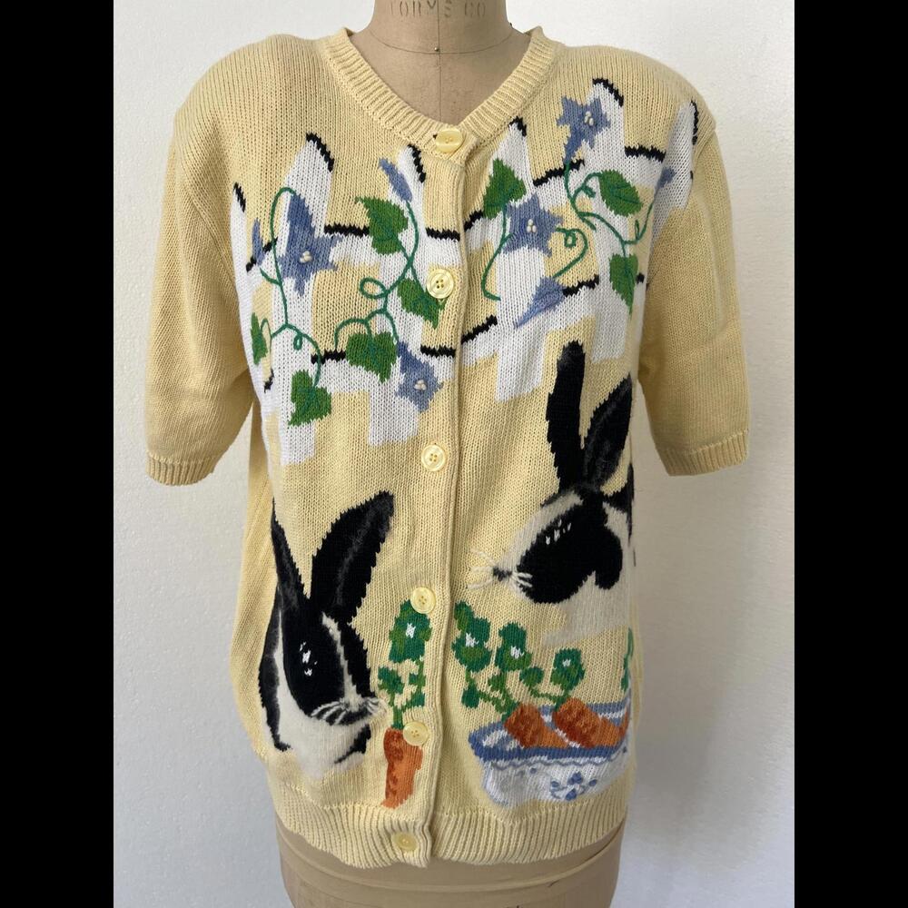 Susan Bristol Bunny Rabbit Knitted Yellow women’s Sweater Cardigan size Small